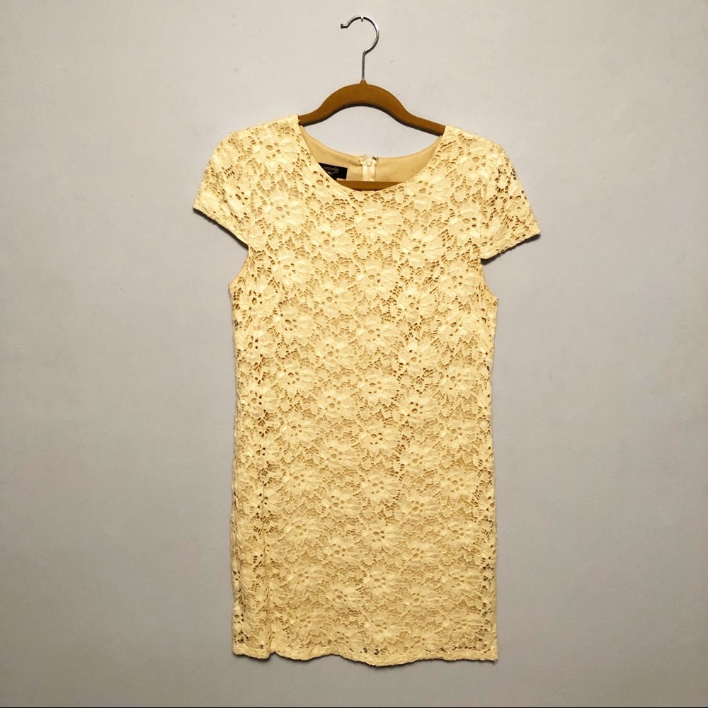 Lace cap sleeves dress